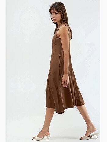 Vestido midi sin mangas con bolsillos busem