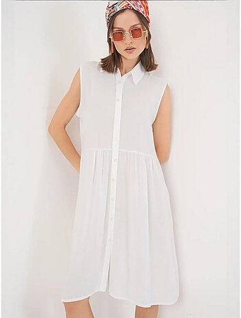Vestido midi sin mangas con botones y cuello camisero de bdart