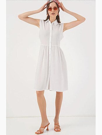 Vestido midi sin mangas con botones y cuello camisero de bdart