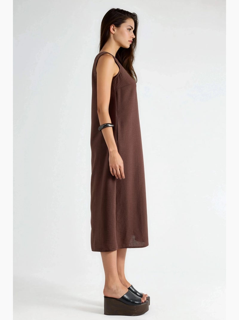 Vestido midi sin mangas con cuello redondo y tacto de lino hiccup Marrón oscuro - Kiabi