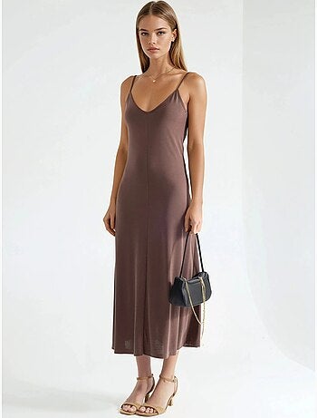 Vestido midi sin mangas con escote en v de busem