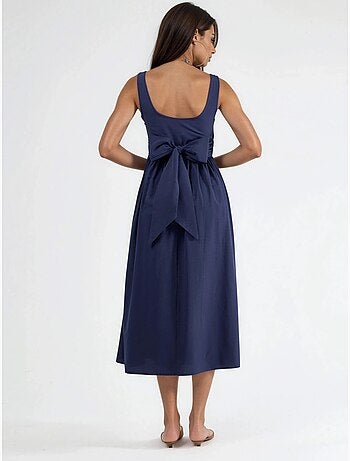 Vestido midi sin mangas con escote redondeado busem