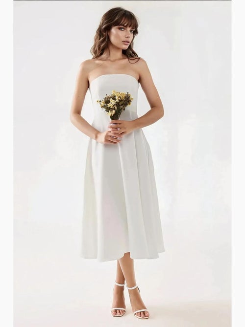 Vestido midi sin tirantes con corte en a hiccup - Kiabi