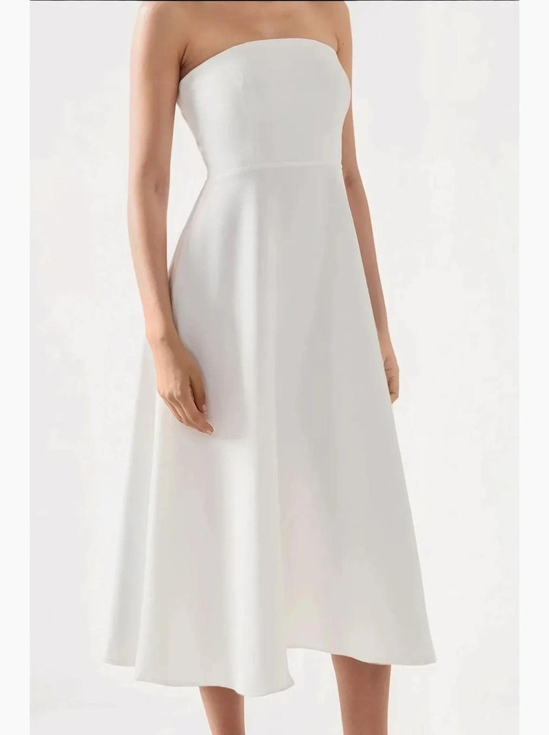 Vestido midi sin tirantes con corte en a hiccup Blanco - Kiabi