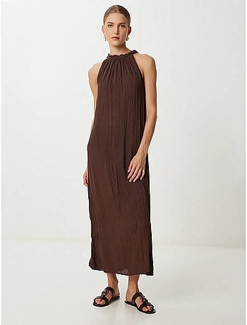 Vestido midi texturizado con cuello halter istanbul