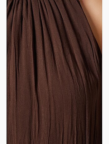 Vestido midi texturizado con cuello halter istanbul