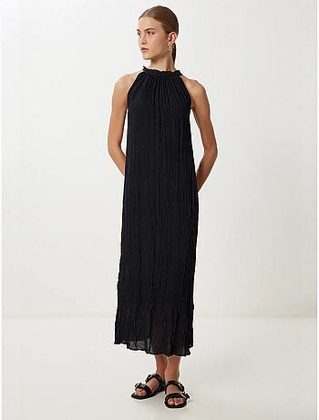 Vestido midi texturizado con cuello halter istanbul
