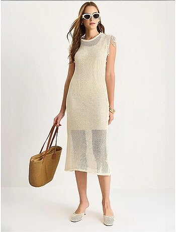 Vestido midi texturizado con detalle de volantes lucci