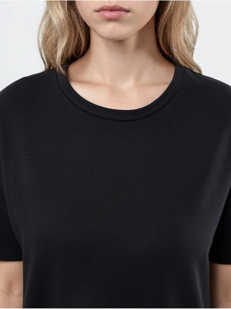Vestido midi tipo camiseta con cuello redondo busem Negro - Kiabi
