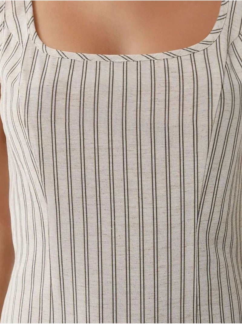 Vestido mini ajustado con cuello cuadrado Blanco - Kiabi