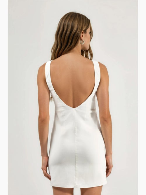 Vestido mini ajustado con cuello redondo hiccup - Kiabi Vestido mini ajustado con cuello redondo hiccup - Kiabi