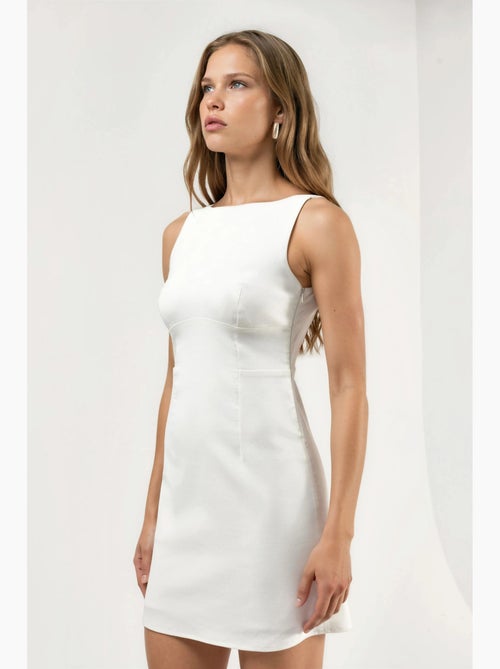 Vestido mini ajustado con cuello redondo hiccup - Kiabi Vestido mini ajustado con cuello redondo hiccup - Kiabi