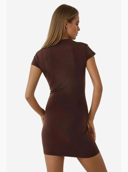 Vestido mini ajustado con cuello redondo hiccup - Kiabi Vestido mini ajustado con cuello redondo hiccup - Kiabi