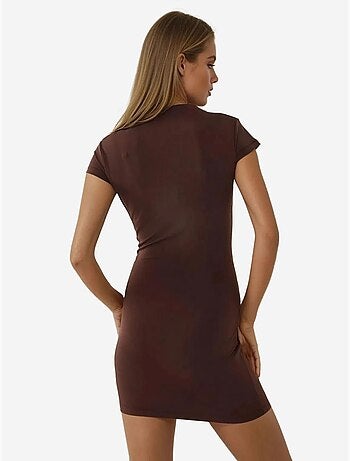 Vestido mini ajustado con cuello redondo