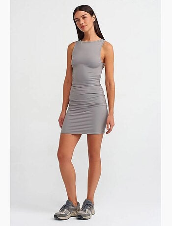 Vestido mini ajustado con drapeado dilvin