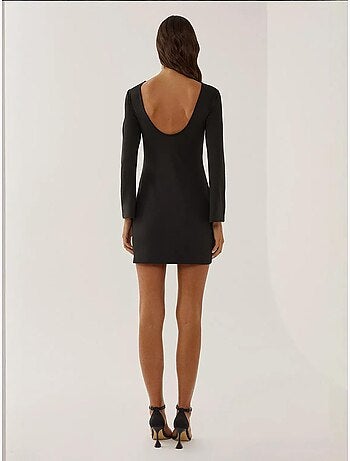 Vestido mini ajustado con escote en la espalda