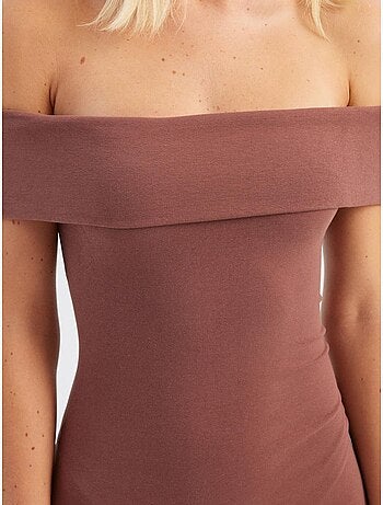Vestido mini ajustado con hombros descubiertos hiccup