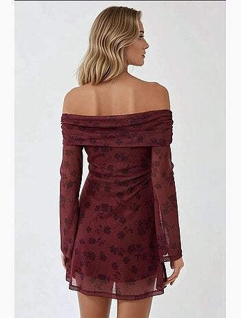 Vestido mini ajustado con hombros descubiertos y estampado floral hiccup