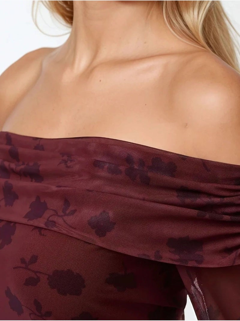 Vestido mini ajustado con hombros descubiertos y estampado floral Rojo - Kiabi