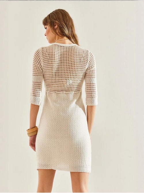 Vestido mini ajustado con lazo y detalle de encaje lucci - Kiabi Vestido mini ajustado con lazo y detalle de encaje lucci - Kiabi