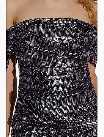 Vestido mini ajustado con lentejuelas y cuello vuelto hiccup