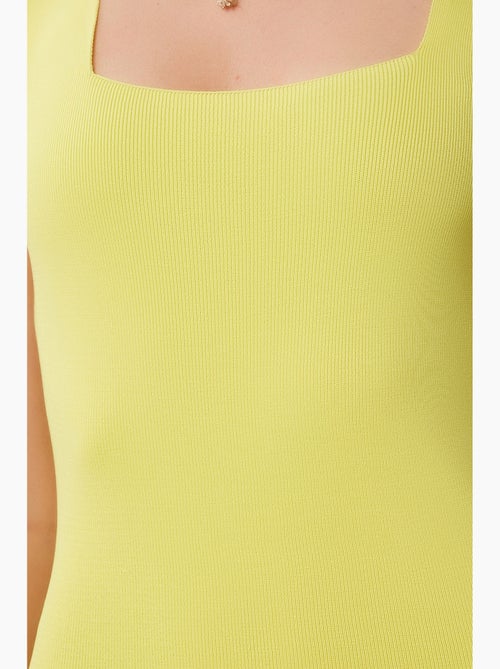 Vestido mini ajustado de canalé con cuello cuadrado de estambul istanbul - Kiabi
