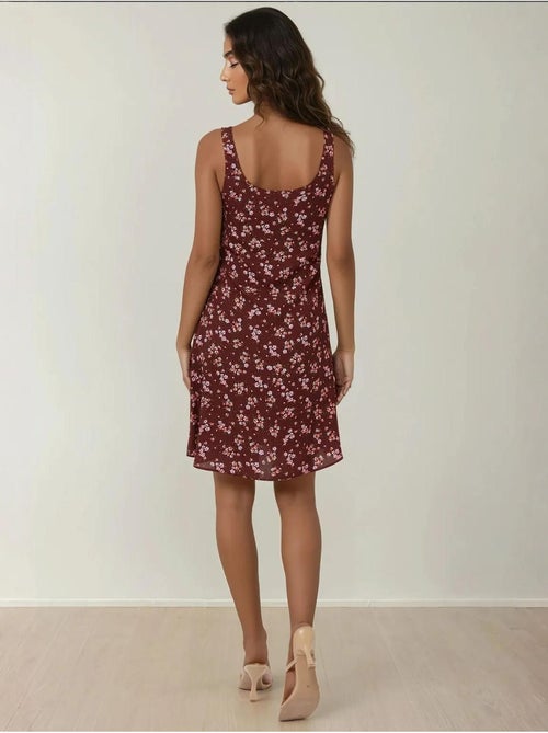 Vestido mini ajustado estampado con cuello en u hiccup - Kiabi Vestido mini ajustado estampado con cuello en u hiccup - Kiabi
