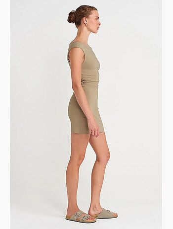 Vestido mini bardot ajustado dilvin