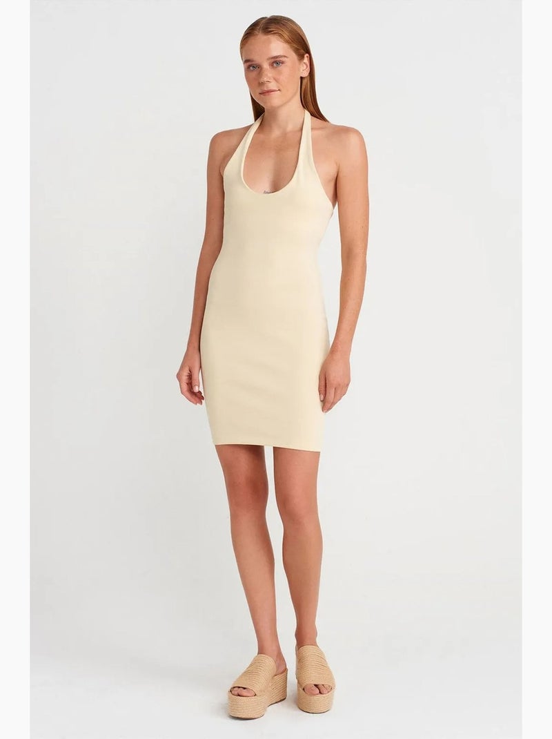 Vestido mini ceñido acanalado dilvin Crema - Kiabi
