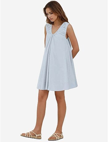 Vestido mini con cuello en u y corte en a hiccup