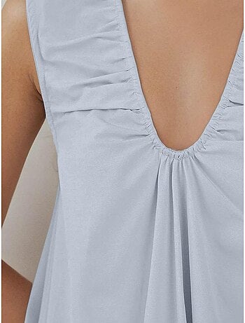 Vestido mini con cuello en u y corte en a hiccup