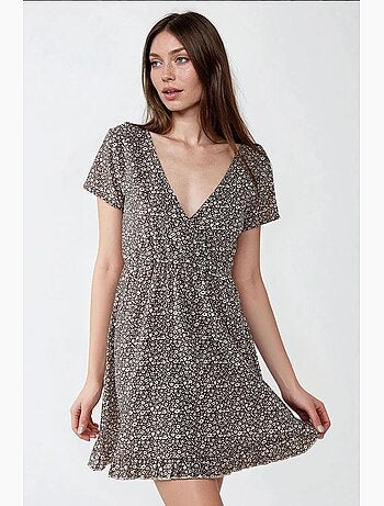 Vestido mini con cuello en v y estampado floral hiccup
