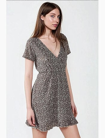 Vestido mini con cuello en v y estampado floral hiccup