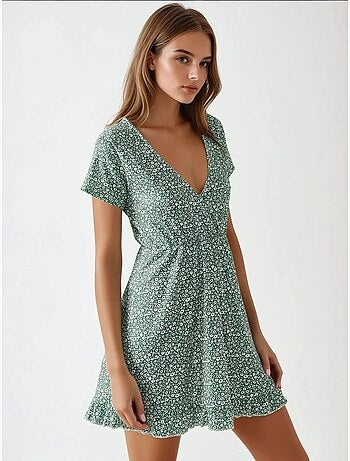 Vestido mini con cuello en v y estampado floral hiccup