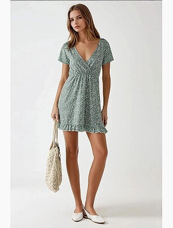 Vestido mini con cuello en v y estampado floral hiccup