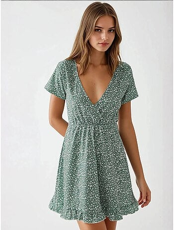 Vestido mini con cuello en v y estampado floral hiccup