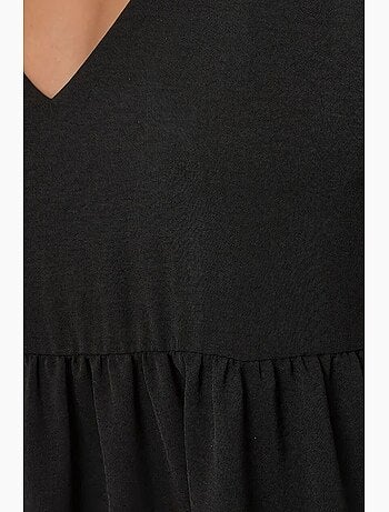 Vestido mini con escote en v y corte a hiccup