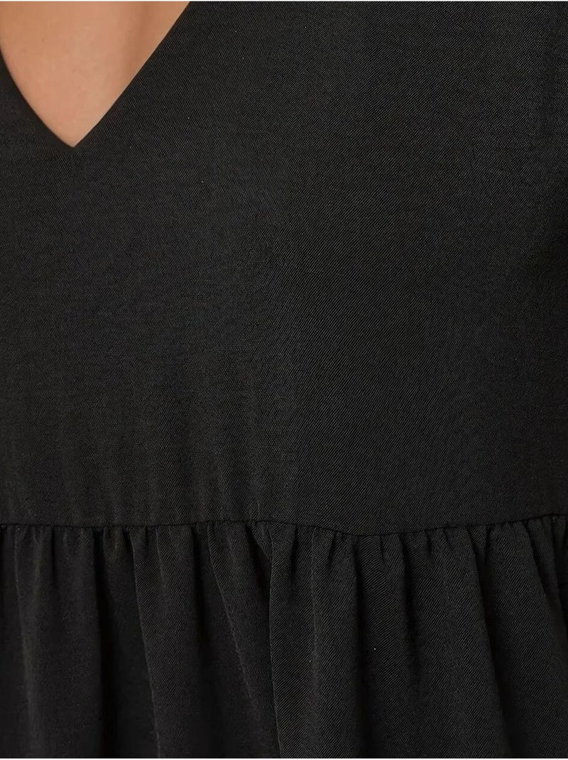 Vestido mini con escote en V y corte A Negro - Kiabi