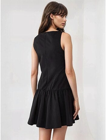 Vestido mini de corte a sin mangas con detalle de botones hiccup
