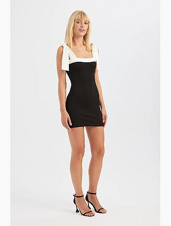 Vestido mini de cuello cuadrado con detalle de lazo y bloques de color hiccup