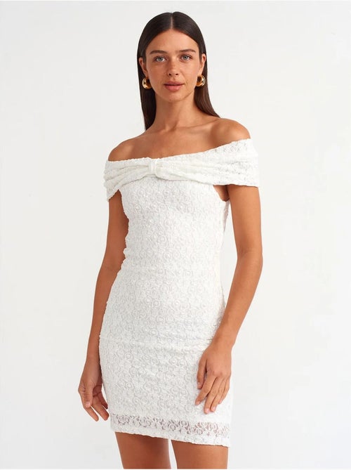 Vestido mini de encaje ajustado - Kiabi Vestido mini de encaje ajustado - Kiabi