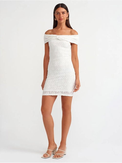 Vestido mini de encaje ajustado - Kiabi Vestido mini de encaje ajustado - Kiabi