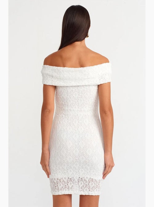 Vestido mini de encaje ajustado dilvin - Kiabi Vestido mini de encaje ajustado dilvin - Kiabi