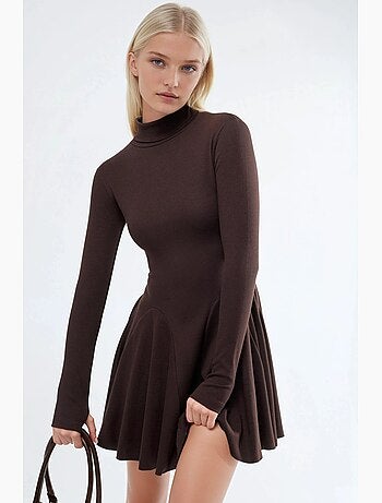 Vestido mini de jersey de cuello alto con diseño de paneles de busem