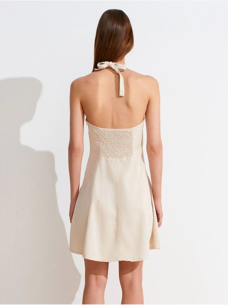 Vestido mini de línea a con cuello halter dilvin Beige natural - Kiabi