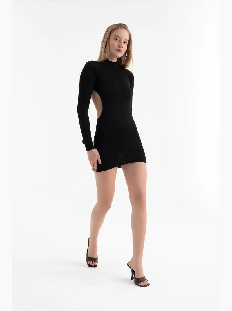 Vestido mini de manga larga con cuello redondo y abertura en la espalda hiccup Negro - Kiabi