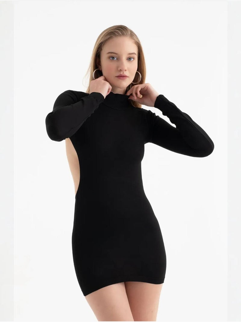 Vestido mini de manga larga con cuello redondo y abertura en la espalda Negro - Kiabi