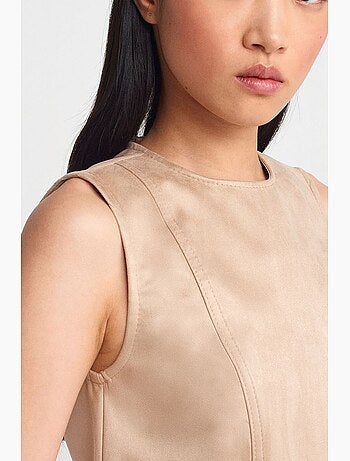 Vestido mini de polipiel sin mangas dilvin