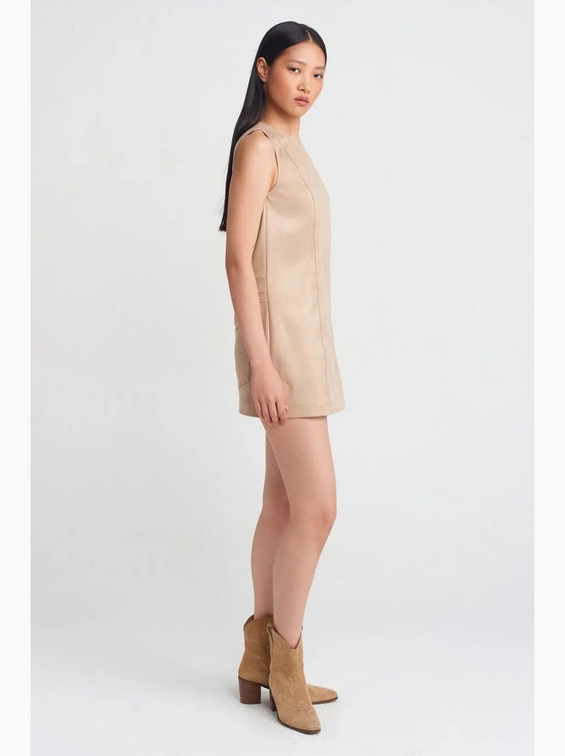 Vestido mini de polipiel sin mangas dilvin Beige arcilla - Kiabi