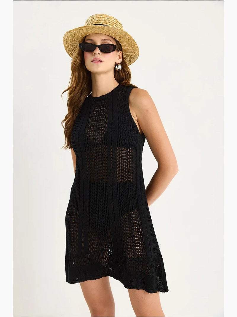 Vestido mini de punto texturizado con cuello halter y detalle de encaje lucci Negro - Kiabi